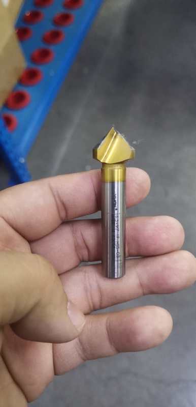  天津 求购   60度倒角刀谁有？